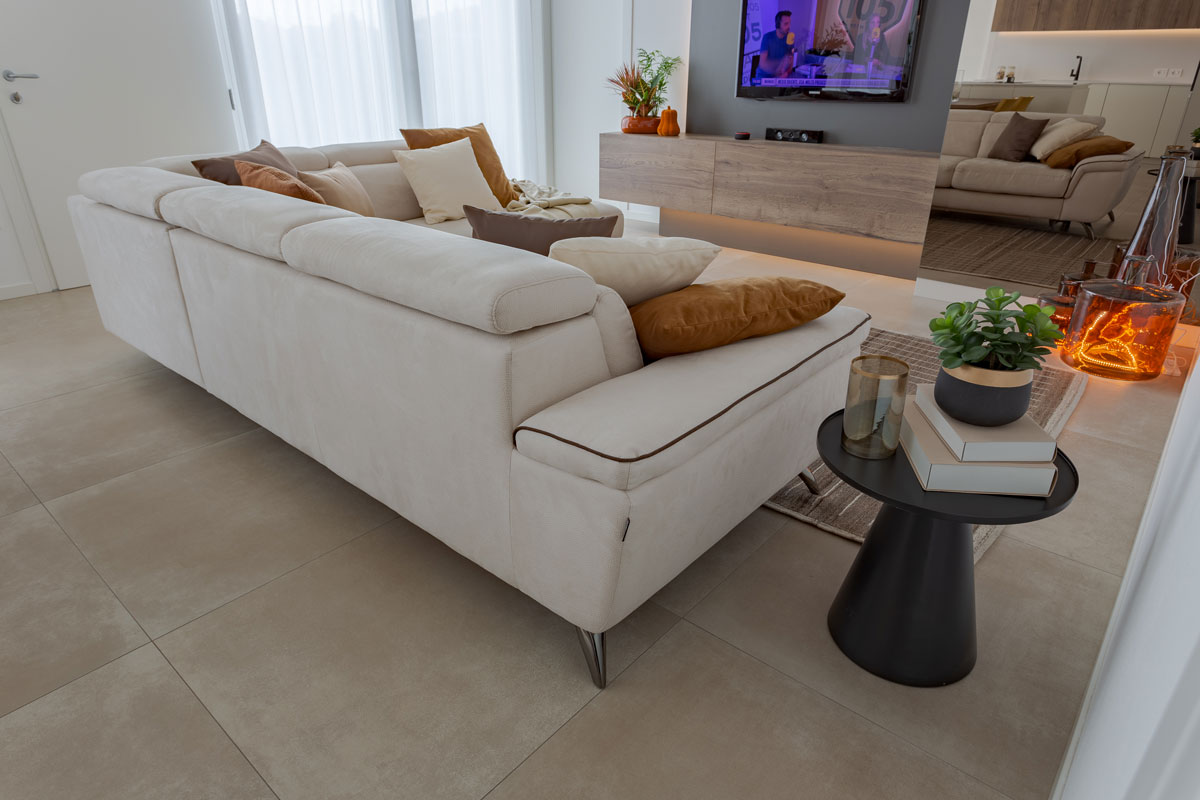 zona-giorno-toni-caldi-arredamento-su-misura-14