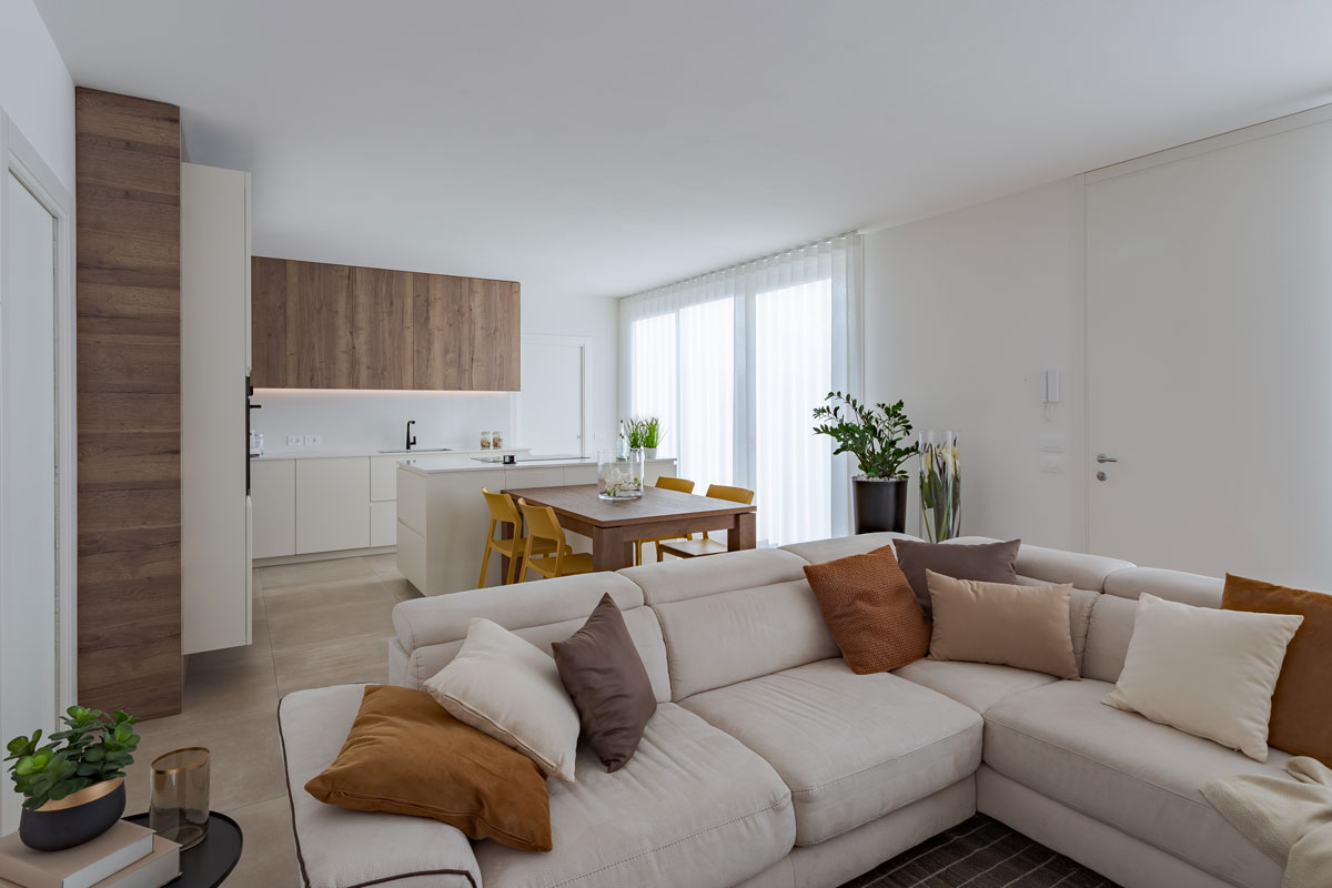 zona-giorno-toni-caldi-arredamento-su-misura-18