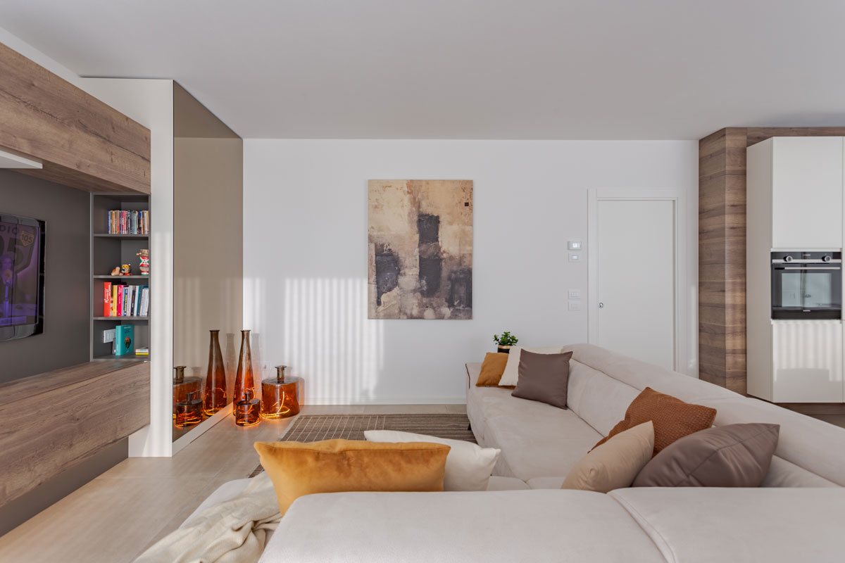 zona-giorno-toni-caldi-arredamento-su-misura-19