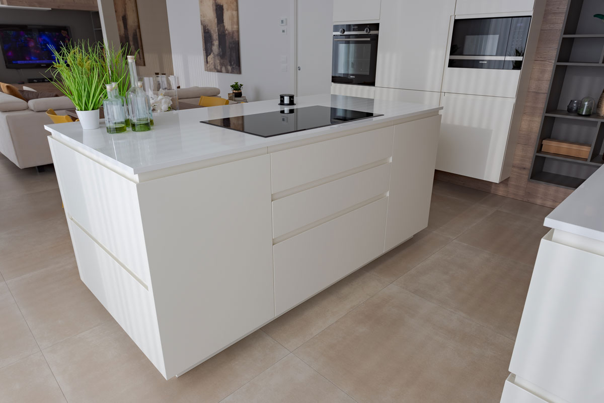 zona-giorno-toni-caldi-arredamento-su-misura-5