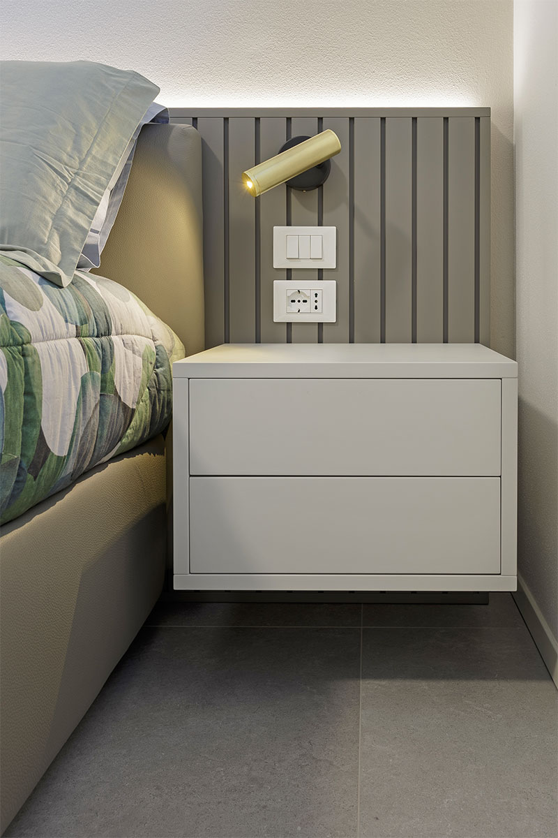 armadio-con-libreria-integrata-su-misura-237-8