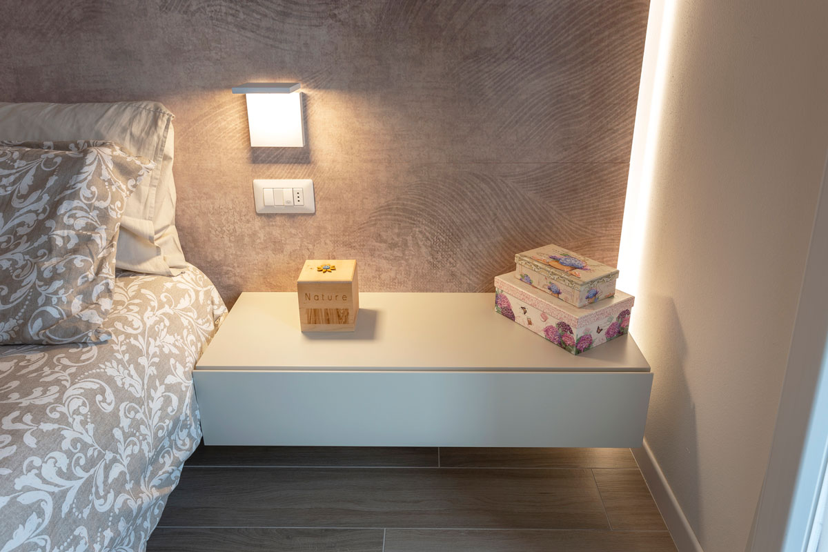 arredo-camera-con-armadio-ad-angolo-su-misura-225-5