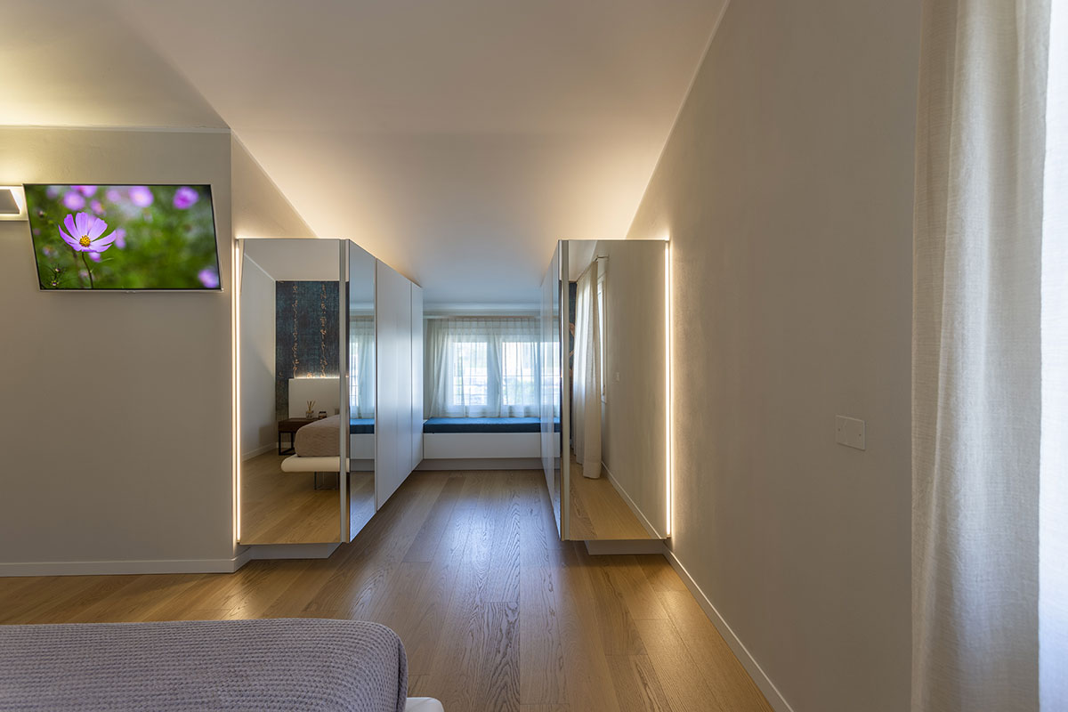camera-da-letto-matrimoniale-armadio-specchio-231-6