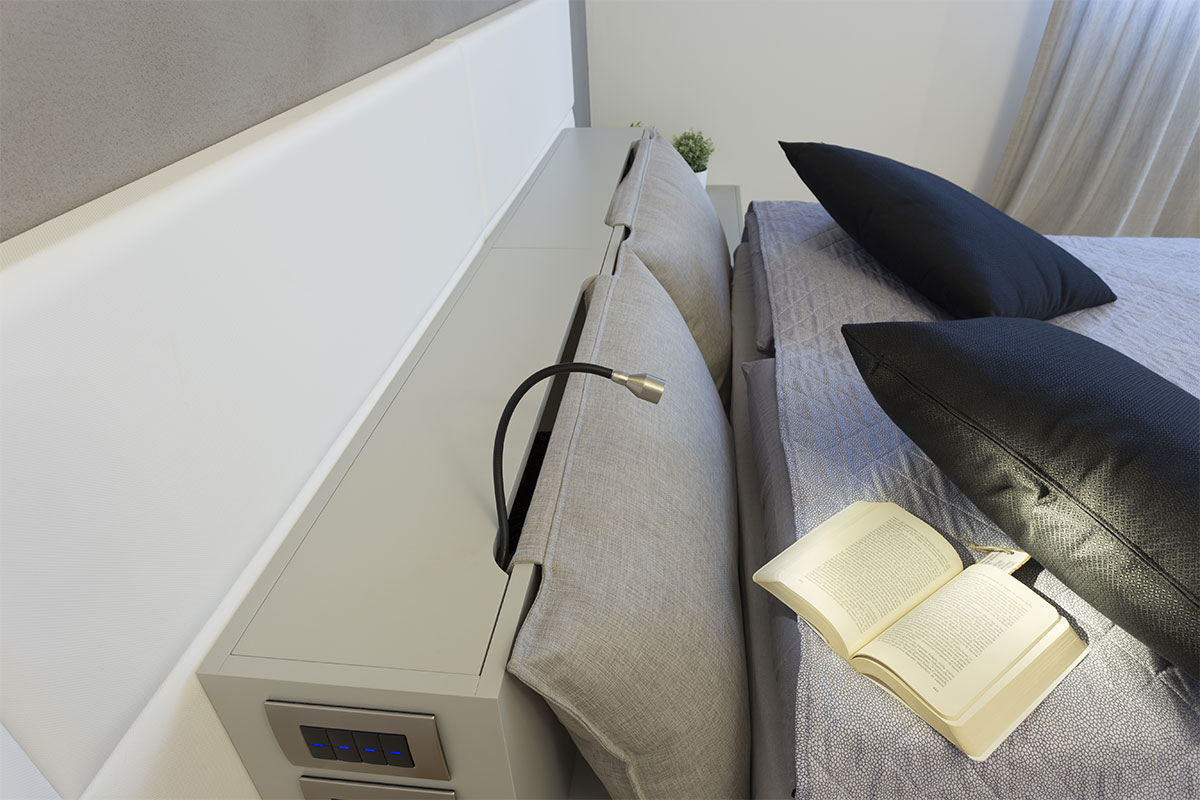 letto-con-testata-vani-portaoggetti-su-misura-227-3
