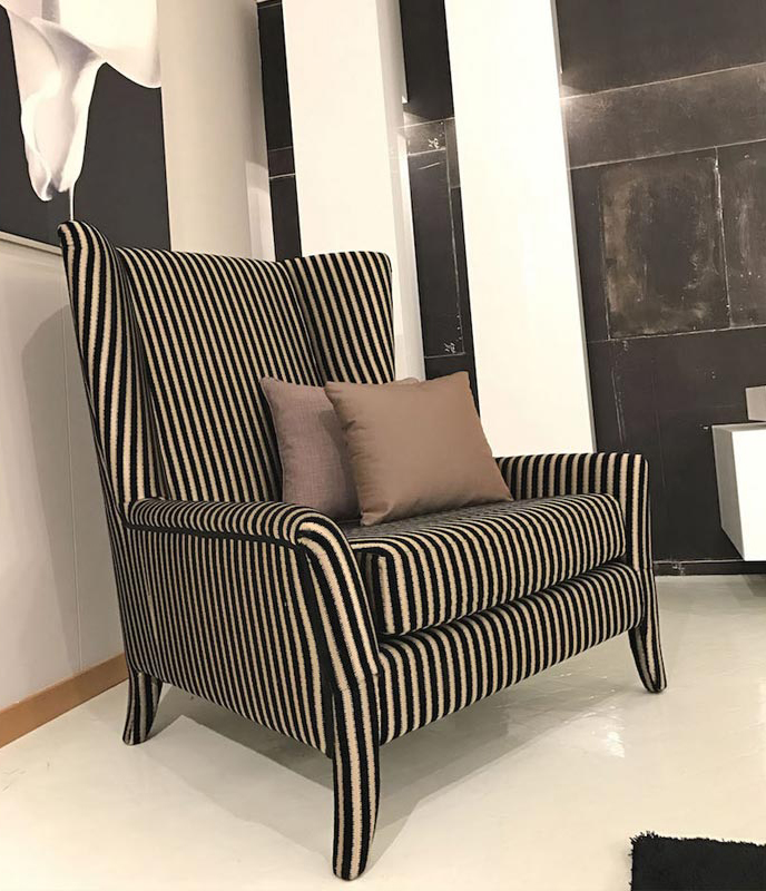 Poltrona su misura tessuto Fendi