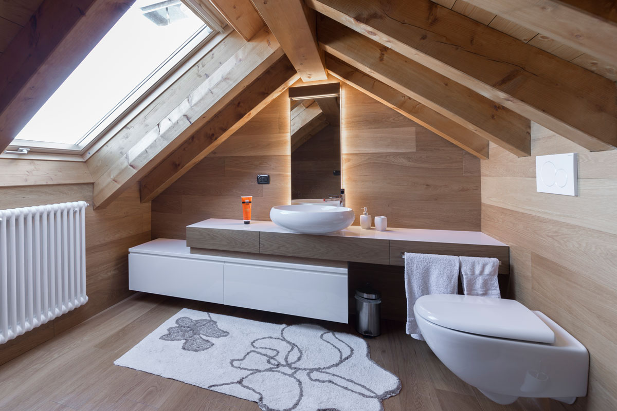 Bagno con lavabo da appoggio-602-2