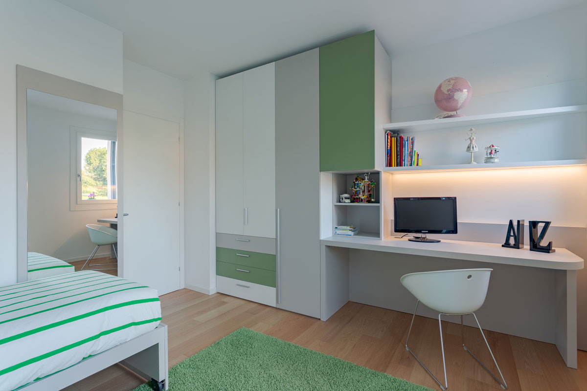 cameretta-bambini-moderna-laccata-su-misura-10