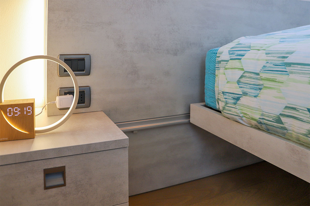 cameretta-con-letto-scorrevole-su-binario-11