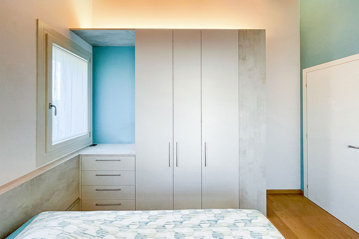 cameretta-con-letto-scorrevole-su-binario-3