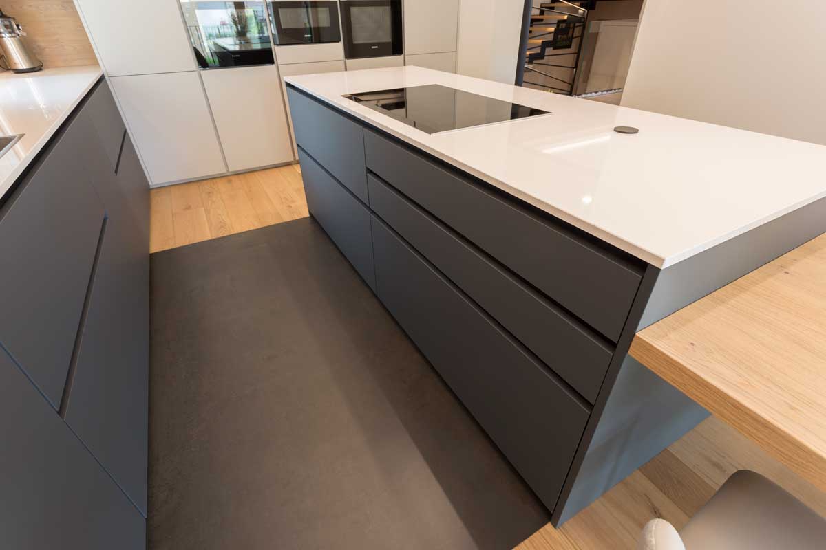 cucina-moderna-legno-grigio-antracite-85-12