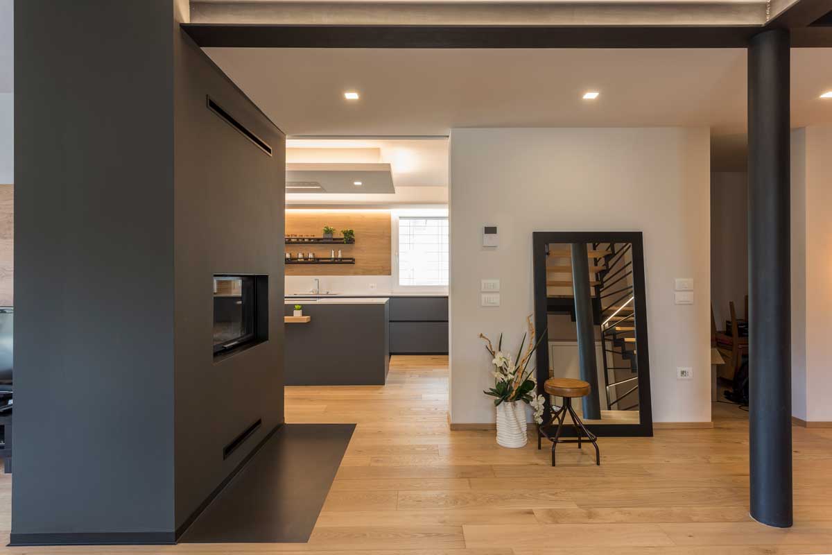 cucina-moderna-legno-grigio-antracite-85-2