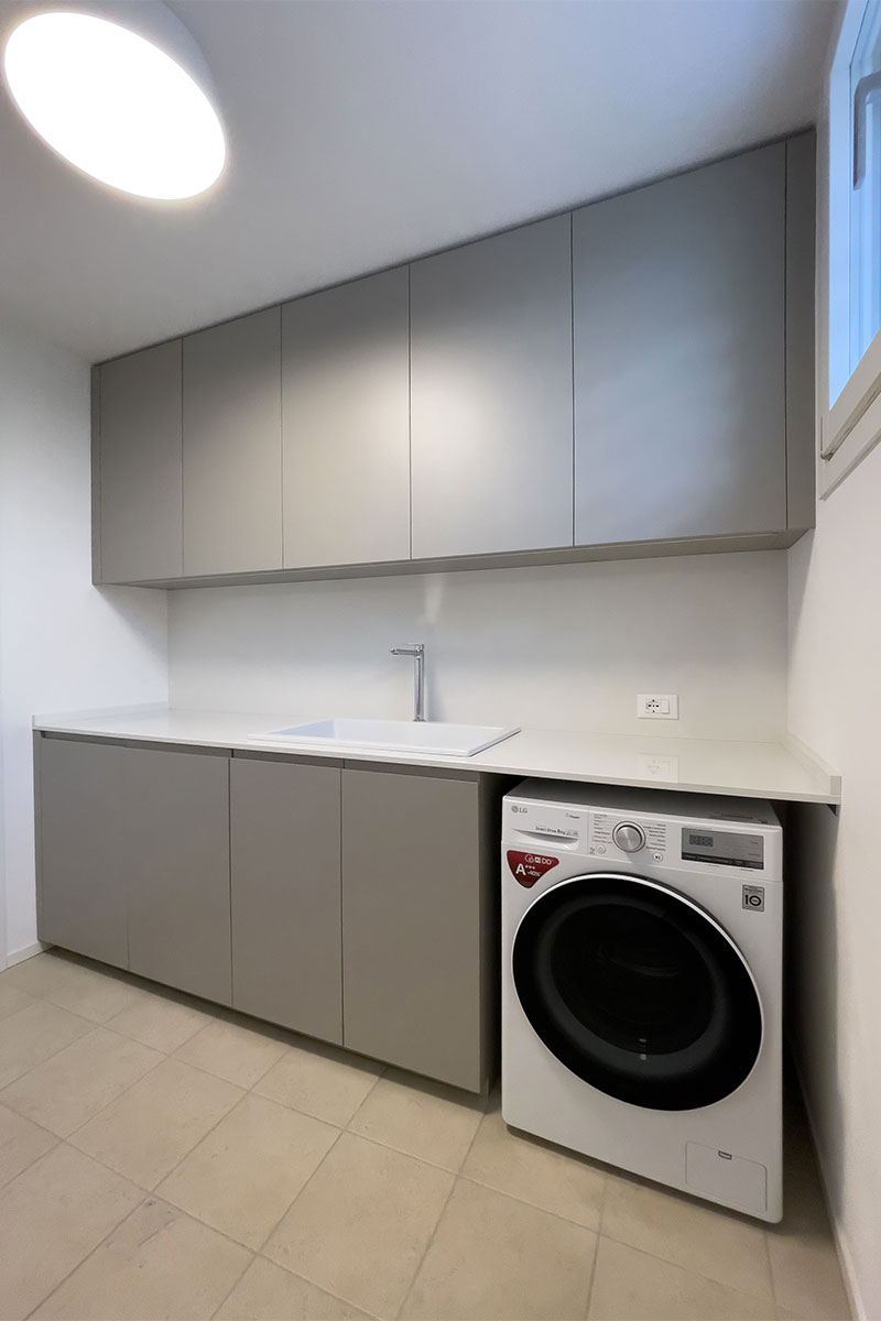 mobile-grigio-lavanderia-su-misura-705-1
