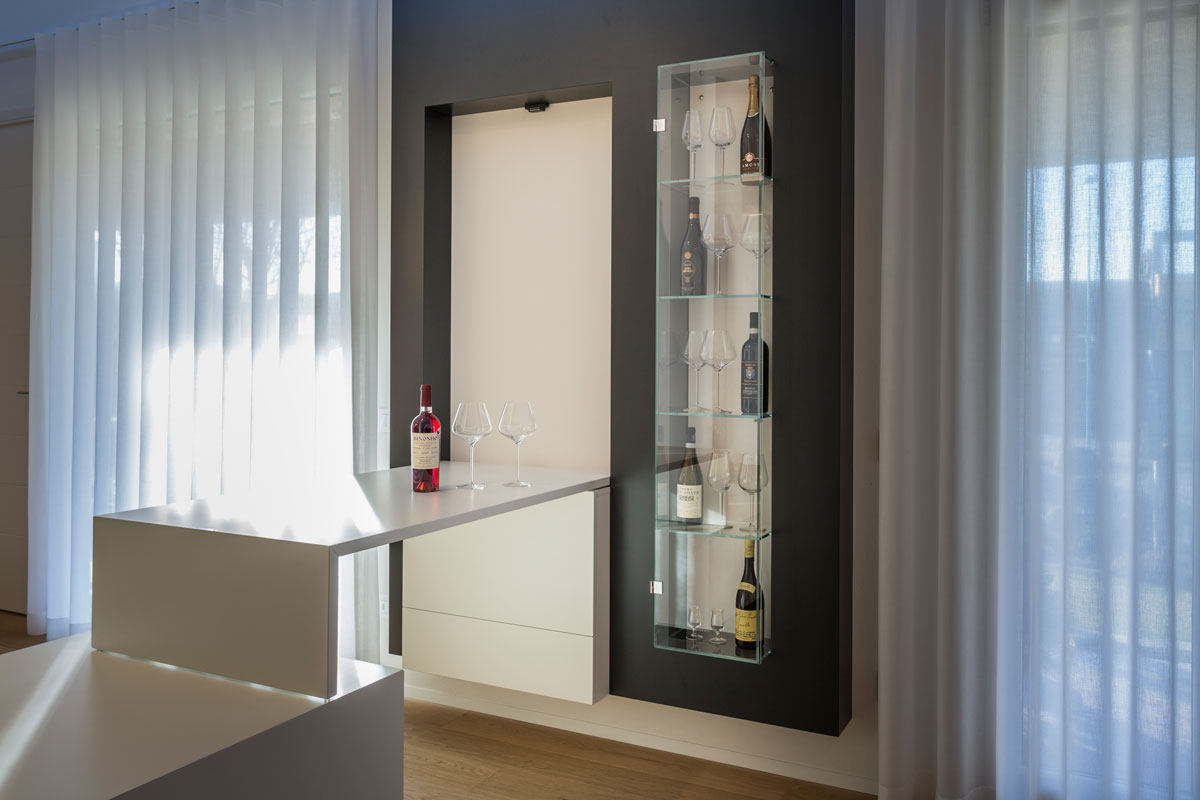 mobili-su-misura-zona-giorno-black-white-58-11