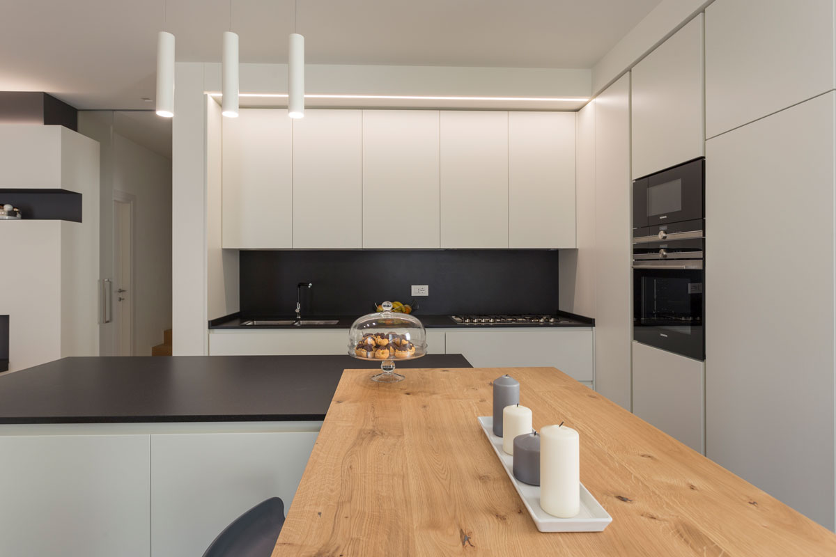 mobili-su-misura-zona-giorno-black-white-58-18