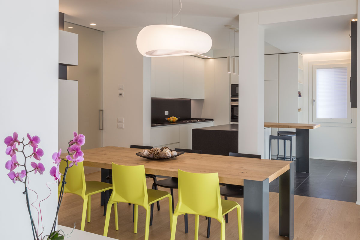 mobili-su-misura-zona-giorno-black-white-58-9